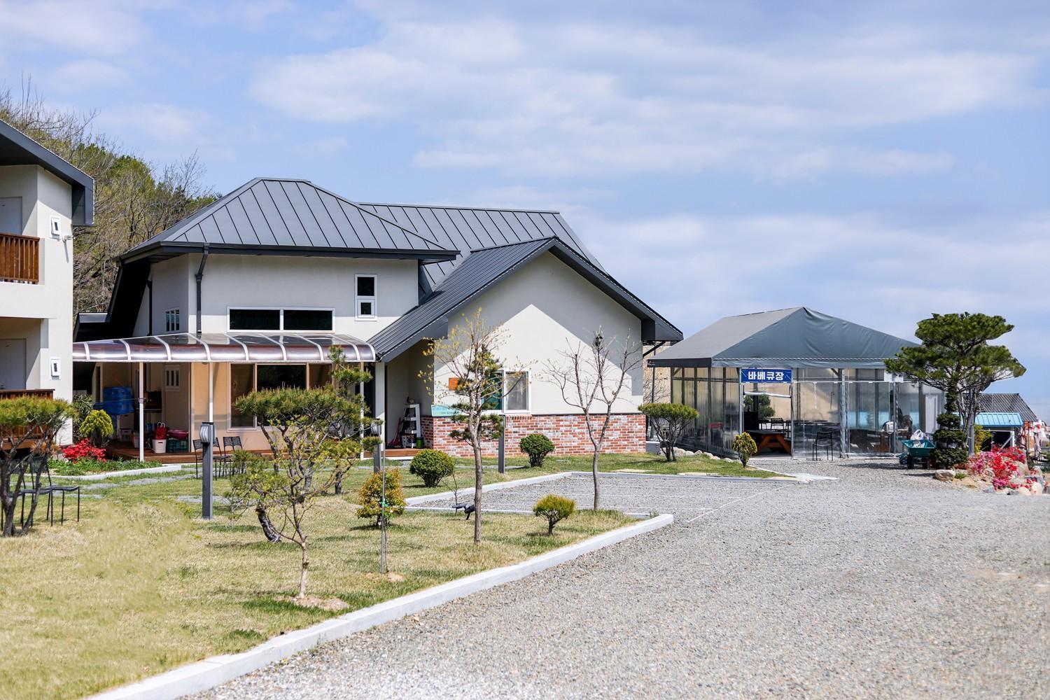 Samcheok Yonghwa Silkroad Pension Exterior foto